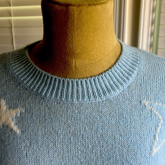 Rails womens super soft sweater with stars. Size XS. PERFECT CONDITION - Picture 2 of 10
